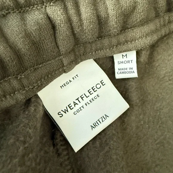 2pc Aritzia Cozy Sweatfleece Olive Green Mega Raglan Hoodie and Mega Jogger Set - Picture 14 of 15